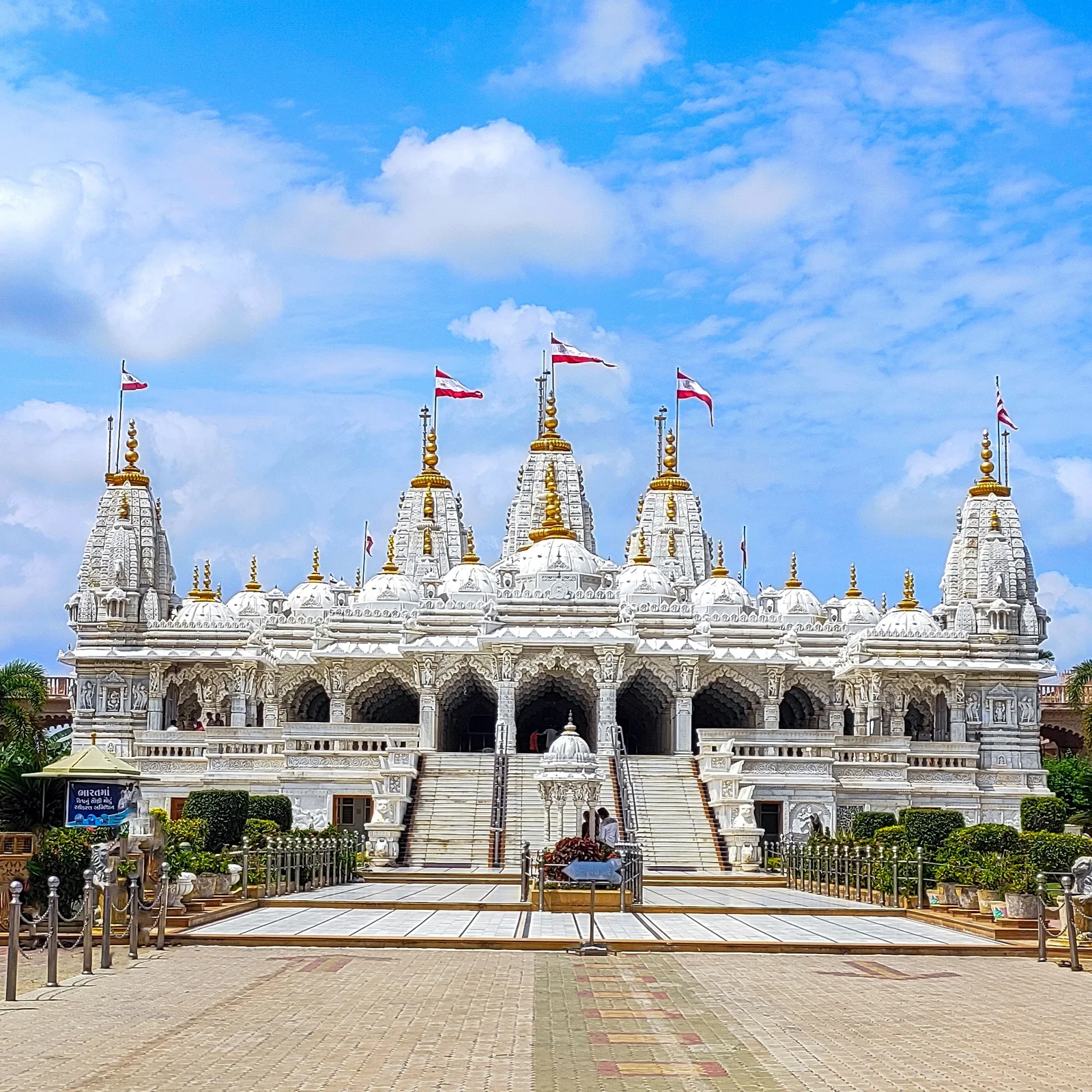 SHREE SWAMINARAYAN TEMPLE, BHUJ in Kutch